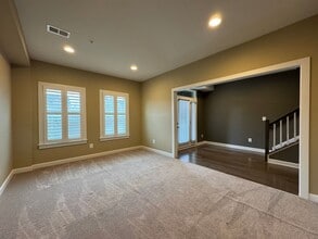 43339 Stadium Ter in Ashburn, VA - Building Photo - Building Photo