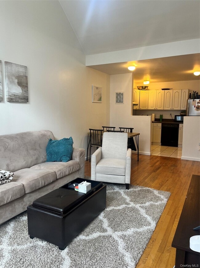 31-17-31-42 42nd St in Queens, NY - Building Photo - Building Photo