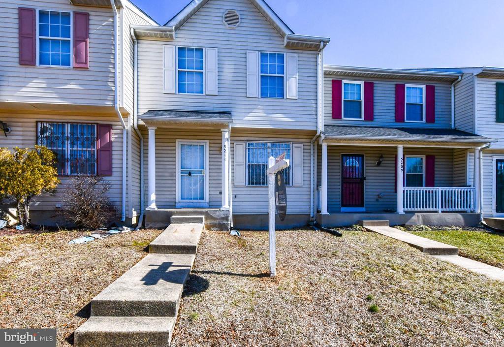 5211 Daventry Terrace in District Heights, MD - Building Photo