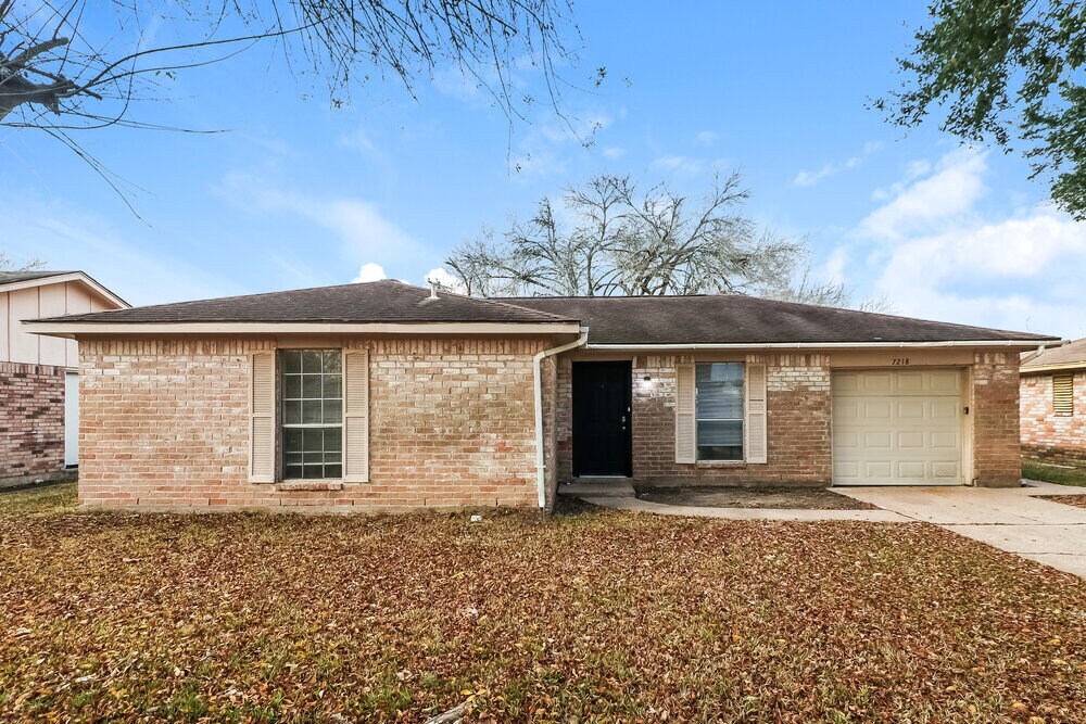 7218 Wren Cir in Texas City, TX - Foto de edificio