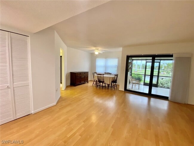 1516 Mainsail Dr, Unit 2 in Naples, FL - Building Photo - Building Photo