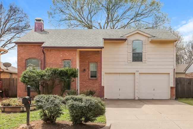 property at 722 Nightingale Cir