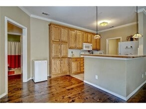 2605 N Locust St in Denton, TX - Building Photo - Building Photo