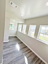 37 W Lincoln St in Ludowici, GA - Building Photo - Building Photo
