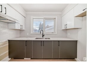13215-13135 135 St NW in Edmonton, AB - Building Photo - Building Photo