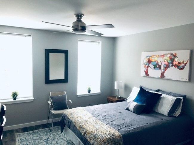 1839 E Lombard St, Unit B in Baltimore, MD - Foto de edificio - Building Photo