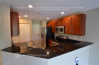 9117 Chambers St in Tamarac, FL - Building Photo - Building Photo