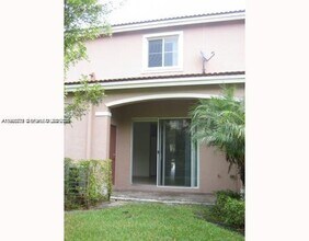 2756 SW 83rd Ave in Miramar, FL - Building Photo - Building Photo