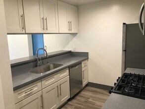 3715 S Canfield Ave in Los Angeles, CA - Building Photo - Building Photo