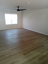 3905 Clyde St in Elizabeth City, NC - Foto de edificio - Building Photo