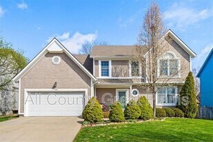 11506 W 117th Terrace in Overland Park, KS - Building Photo