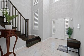 4466 Saw Mill Dr in Niagara Falls, ON - Building Photo - Building Photo