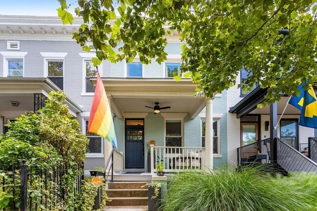 1133 4th St NE in Washington, DC - Building Photo - Building Photo