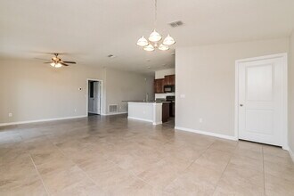 10114 Rose Petal Pl in Riverview, FL - Building Photo - Building Photo