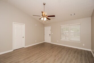 108 Julie Ln in Stockbridge, GA - Building Photo - Building Photo