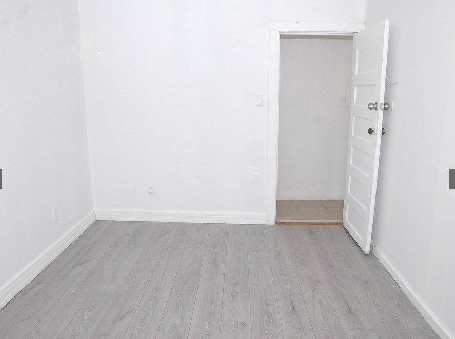 3 bedroom on 2nd floor unit for rent in Toronto, ON - Building Photo