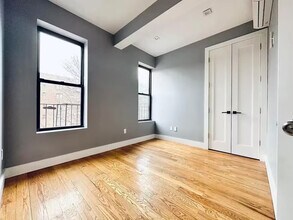 Furnished room/NOT APARTMENT, Unit 4A in Brooklyn, NY - Building Photo - Building Photo