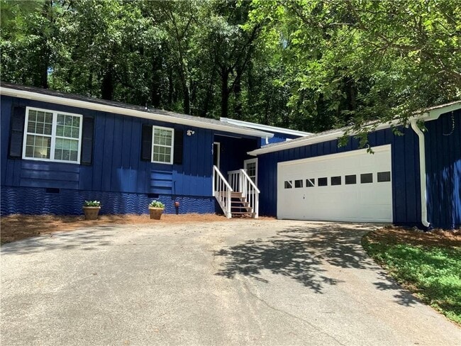 property at 4167 Oak Ferry Dr NE