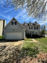 8817 Elkins Park Dr in Matthews, NC - Building Photo - Building Photo