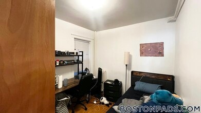 16-20 Westland Ave., Unit 108 in Boston, MA - Foto de edificio - Building Photo