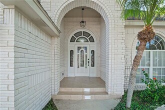 22 N 12th St in McAllen, TX - Building Photo - Building Photo