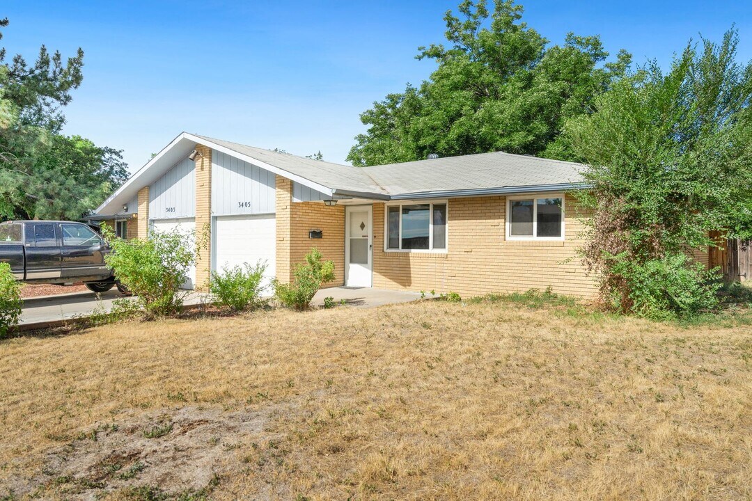 3405 Butternut Dr in Loveland, CO - Building Photo