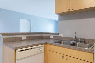 505 Villa Cir in Boynton Beach, FL - Building Photo - Building Photo