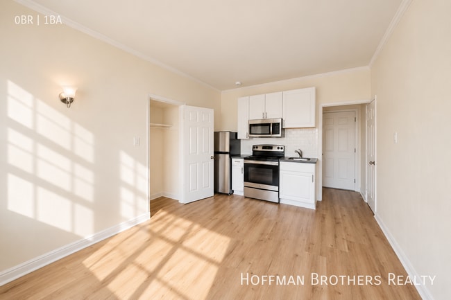 654 S Dunsmuir Ave
