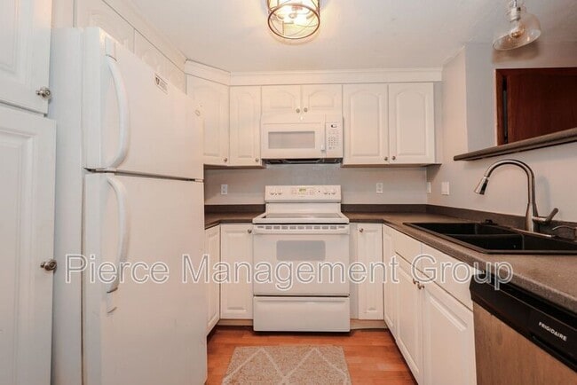 9 Savage Ct in Pembroke, NH - Building Photo - Building Photo