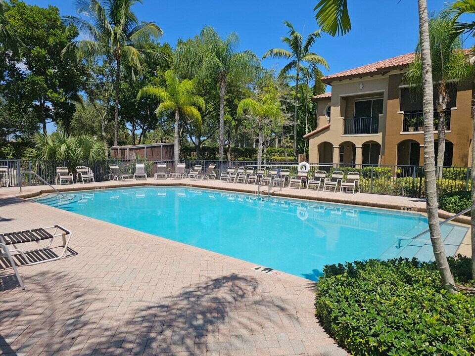 2938 Hope Valley St in West Palm Beach, FL - Building Photo