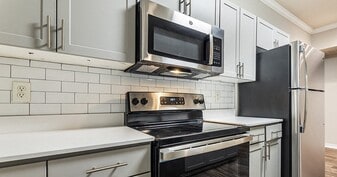 Towne Crossing Apartments in Mansfield, TX - Building Photo