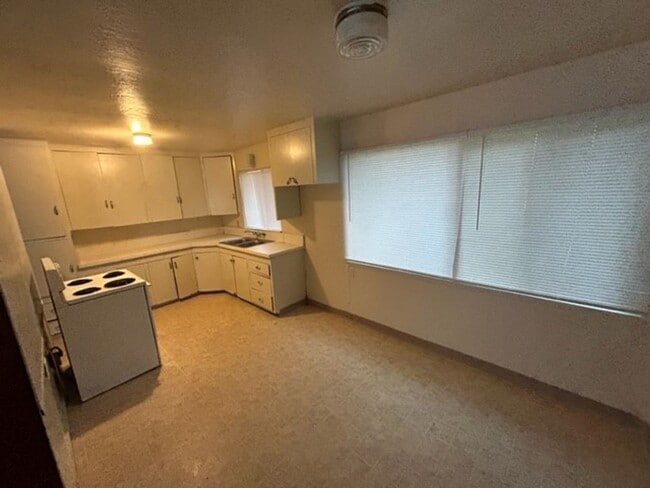 16371 Avenue 256 in Visalia, CA - Building Photo - Building Photo