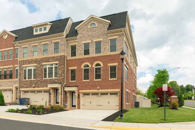 property at 7200 Holywell Lane