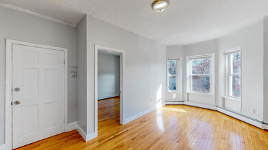 2999 Washington St, Unit 2 in Boston, MA - Building Photo - Building Photo