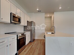 6772 Atlantic Bch Ave in Wesley Chapel, FL - Building Photo - Building Photo