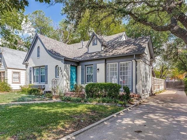 3211 Cockrell Ave in Fort Worth, TX - Foto de edificio - Building Photo