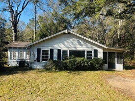 3128 Club House Rd in Mobile, AL - Building Photo