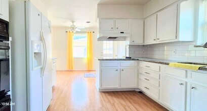 5455 Kuldell Dr in Houston, TX - Building Photo - Building Photo