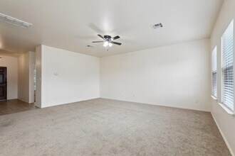 11725 Timber Heights Dr in Austin, TX - Building Photo - Building Photo