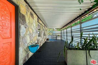 846 Silver Lake Blvd in Los Angeles, CA - Building Photo - Building Photo