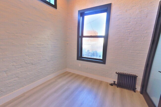 53 Leroy St, Unit 1C in New York, NY - Building Photo - Building Photo