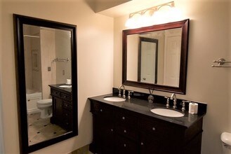 5932 Founders Hill Dr-Unit -B101 in Alexandria, VA - Building Photo - Building Photo
