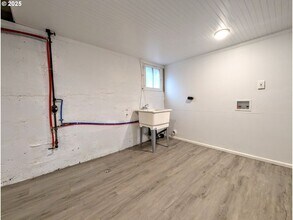 308 Adams Ave in La Grande, OR - Building Photo - Building Photo