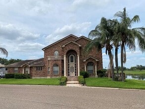 201 San Saba St in Mission, TX - Building Photo - Building Photo