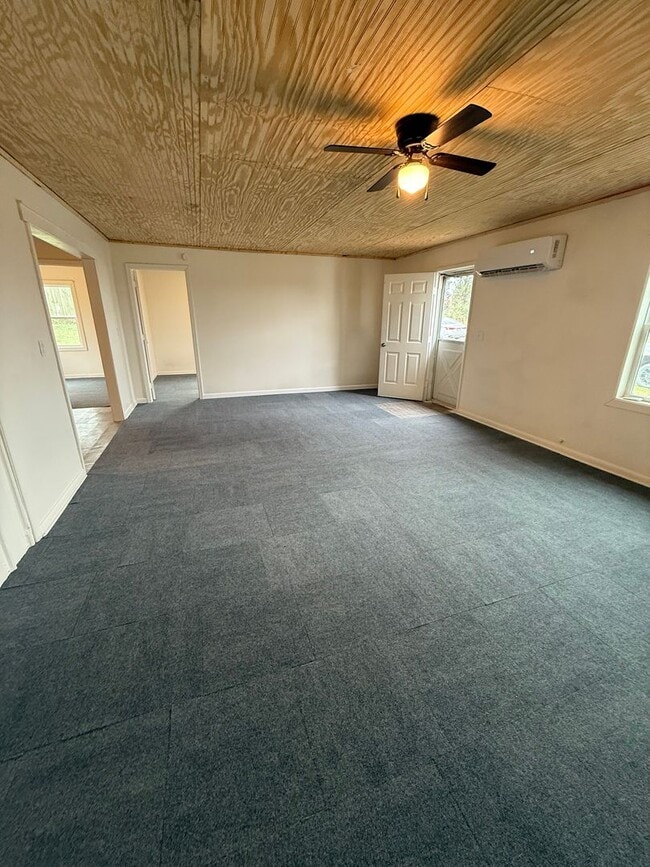 208 S Clark Ave in Huntington, AR - Building Photo - Building Photo