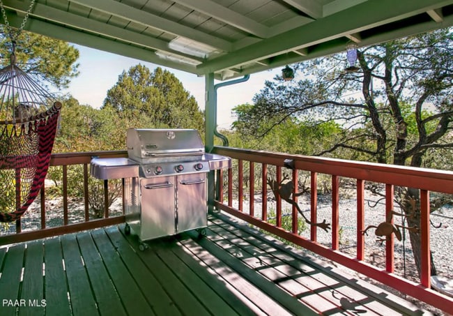 725 Meadowlark Ln in Prescott, AZ - Foto de edificio - Building Photo