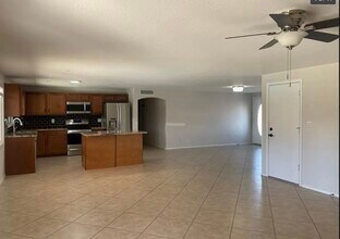 4015 E Friess Dr in Phoenix, AZ - Building Photo - Building Photo