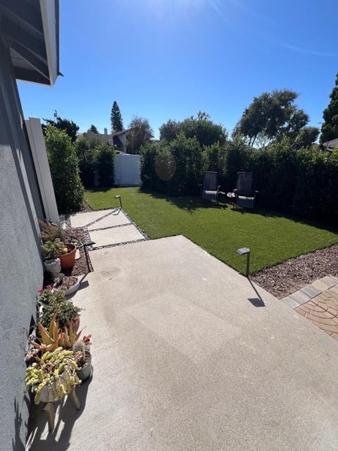 5512 Cathedral Oaks Rd, Unit B in Santa Barbara, CA - Building Photo - Building Photo
