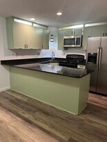 71 E St in Lowell, MA - Building Photo