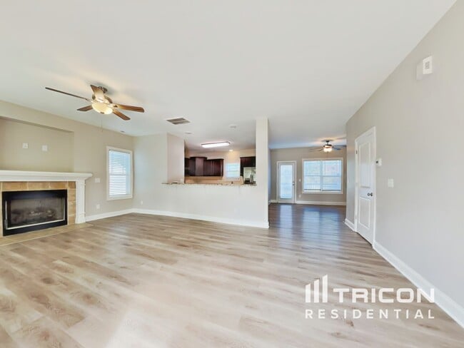 232 Highcroft Cir in Benson, NC - Building Photo - Building Photo